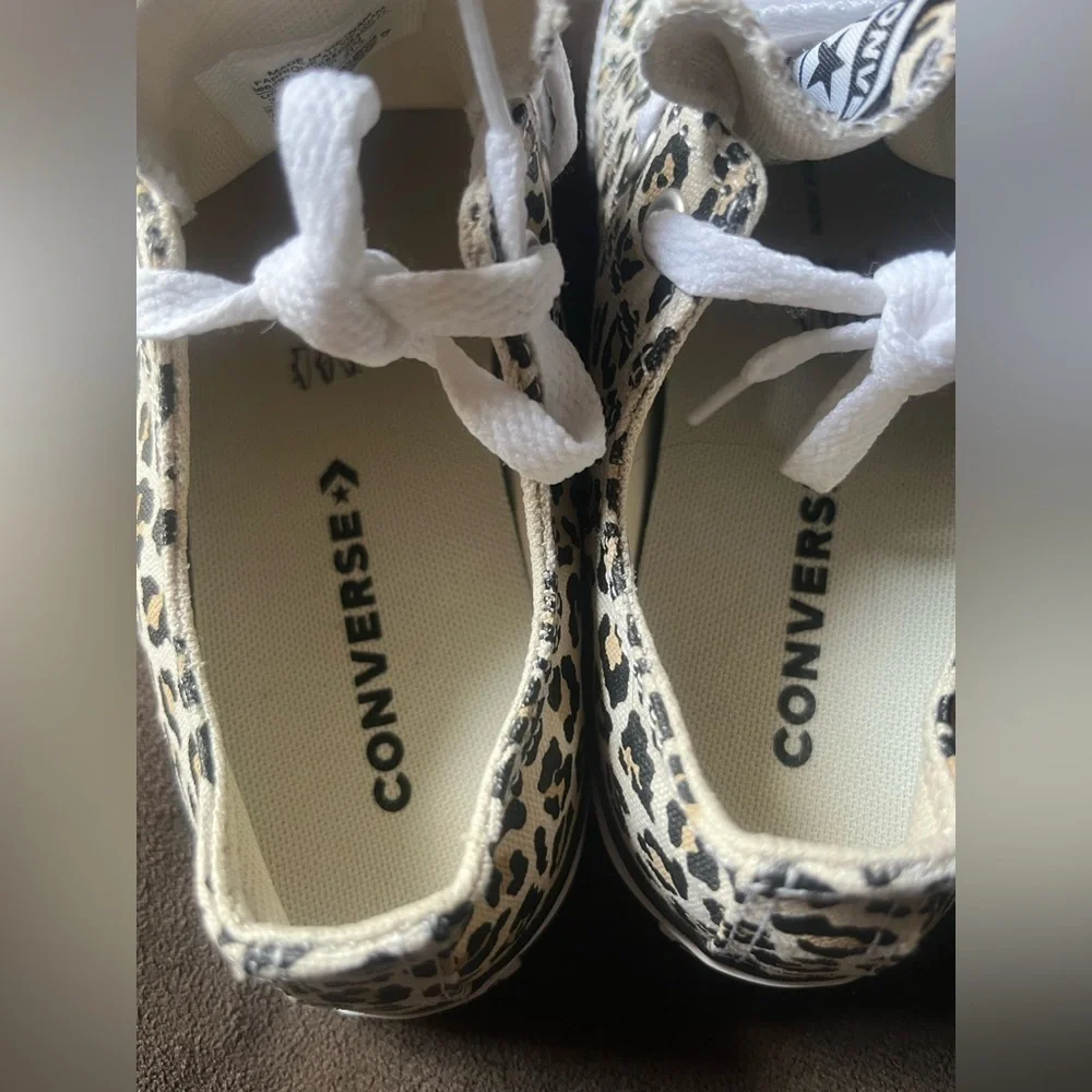 Converse gender youth